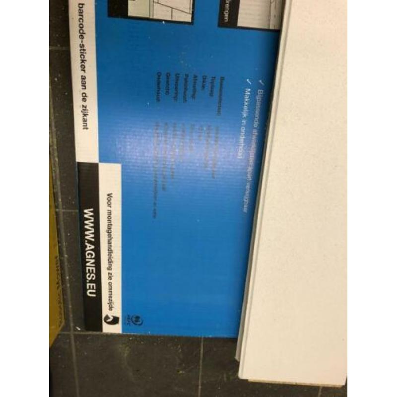 TE KOOP: 3 stuks AGNES plafond platen vochtwerend