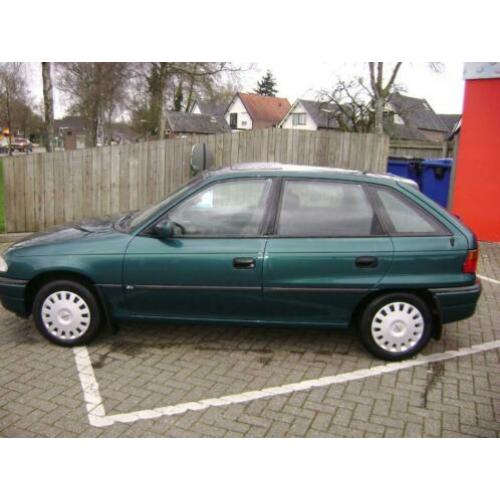 Opel Astra 1.6 I 16V 1997 Blauw apk tot 18-02-2021!!!!!!!!!!