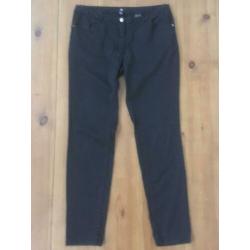 H&M zwarte skinny broek, maat 44 (= L)