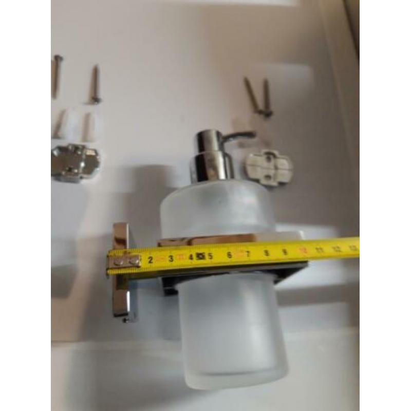 Zeepdispenser aan de wand te koop
