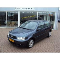 Volkswagen Polo 1.4 16v automaat *weinig km*airco nw apk