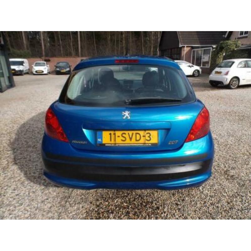 Peugeot 207 1.4 XR nette auto (bj 2006)