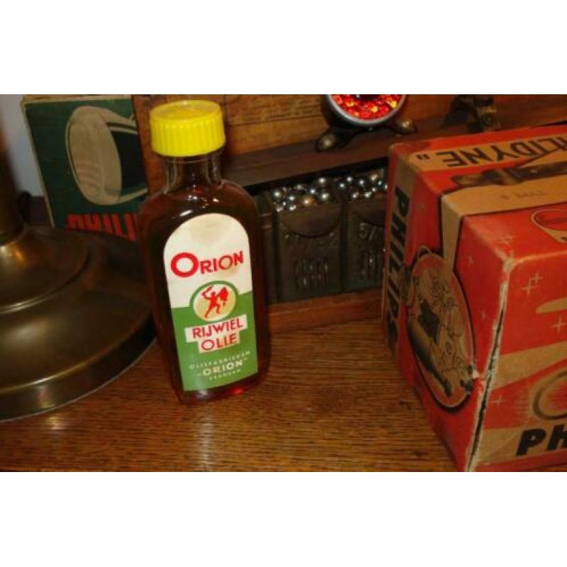 NOS. glazen flesje oldtimer rijwiel olie