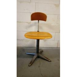 Atelier/kunst/teken stoel (Ahrend de Cirkel, Friso Kramer)