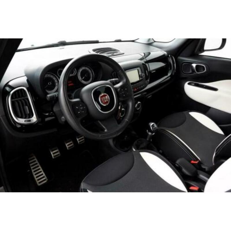 Fiat 500 L TWINAIR 105 PK TREKKING, NAVI, AFN. TREKHAAK ,CRU