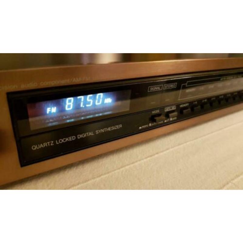 Uniek Brass uitvoering DENON TU-450 - Topklasse