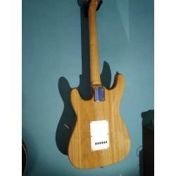 Fazley Cherry Wood, Electrische gitaar