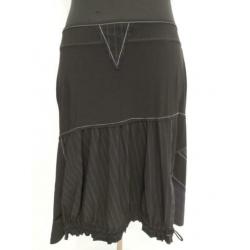 Rok16 - Zwarte McPLANET rok maat 42 travelstof (1)