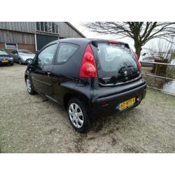 Peugeot 107 1.0-12V Millesim 200 | Airco + Elektrische ramen