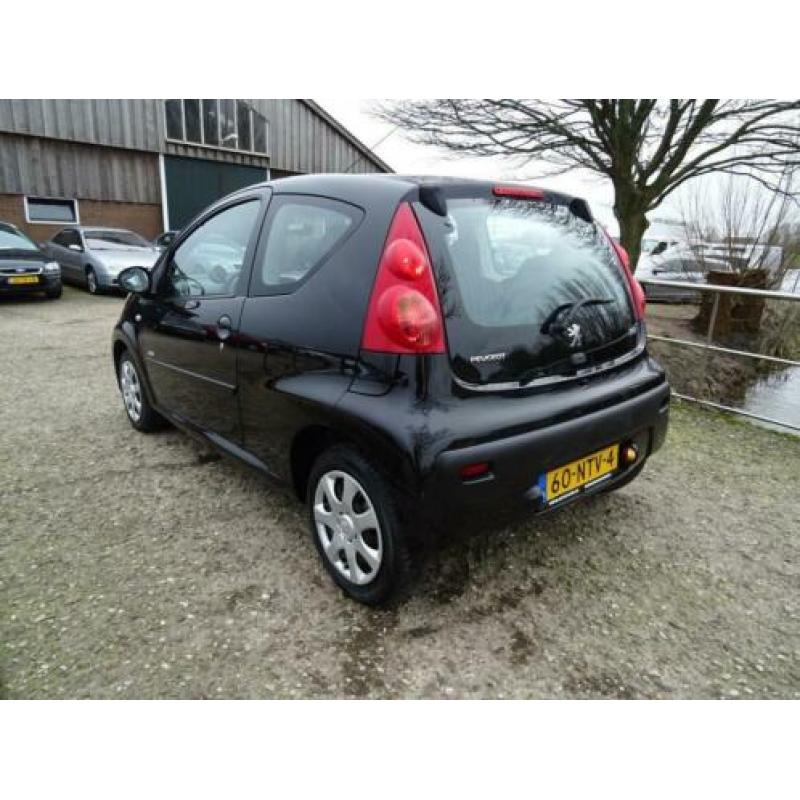Peugeot 107 1.0-12V Millesim 200 | Airco + Elektrische ramen