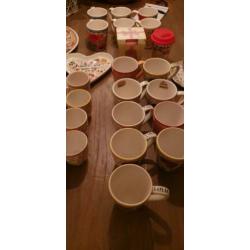 Blond Amsterdam servies nieuwstaat