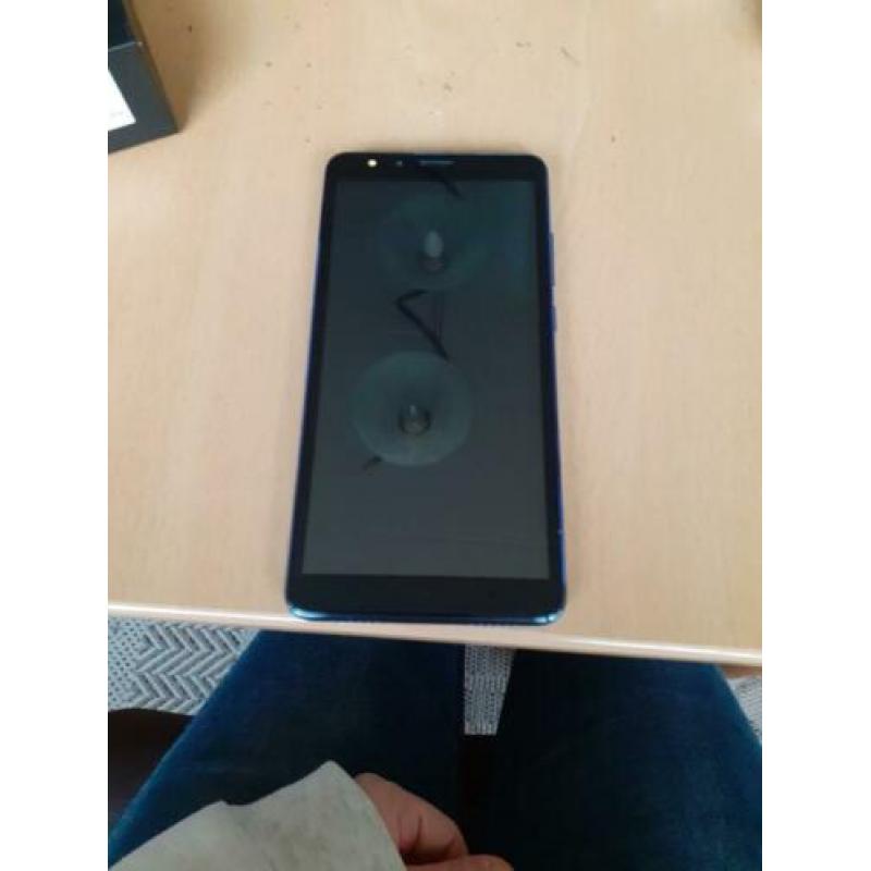 2 telefoons.
