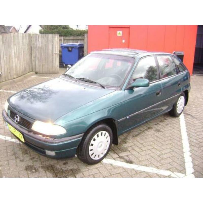 Opel Astra 1.6 I 16V 1997 Blauw apk tot 18-02-2021!!!!!!!!!!