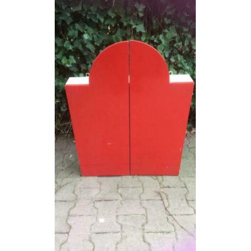 Dartsbord, 3 dartpijlen, dartkast
