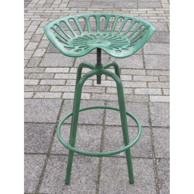 Barkruk, tractortafel, Esschert design tractorstoel statafel