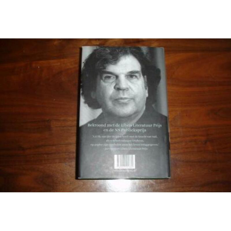 Tonio AFTh vd Heijden boek hardcover in nette gelezen staat!