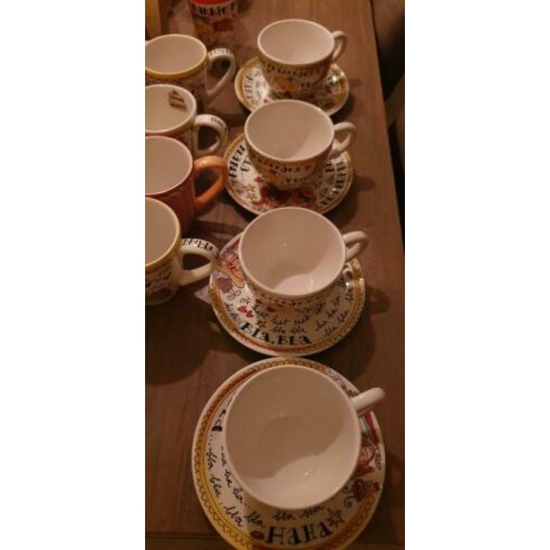 Blond Amsterdam servies nieuwstaat