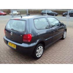 Volkswagen Polo 1.4 16v automaat *weinig km*airco nw apk