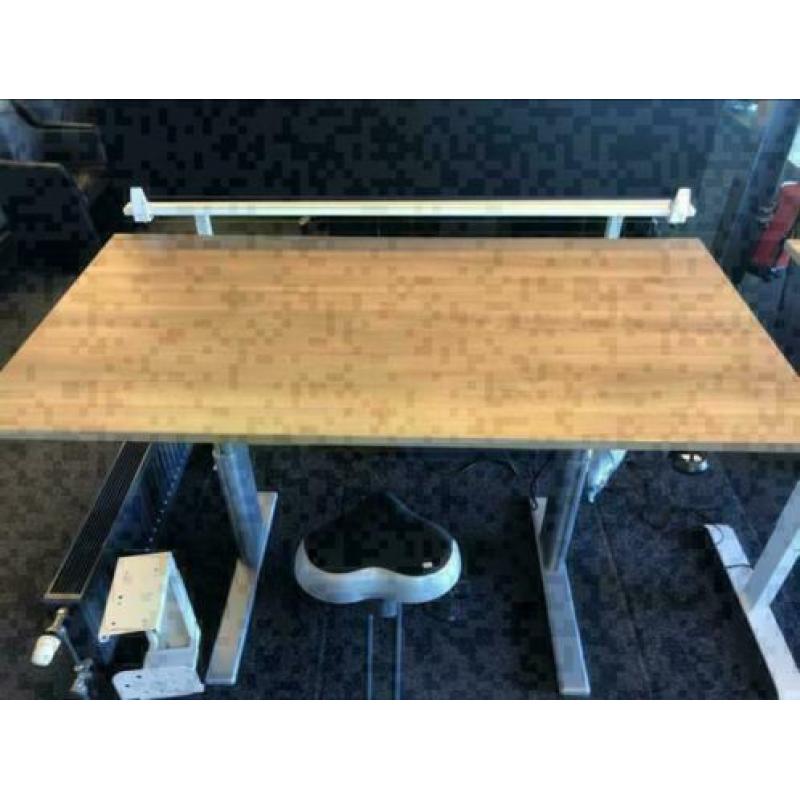 Zit/sta bureau , nieuw , elektrische bureau , aanbieding