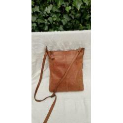 E625 FRED de la BRETONIERE bruin leder damestas zeer fraai