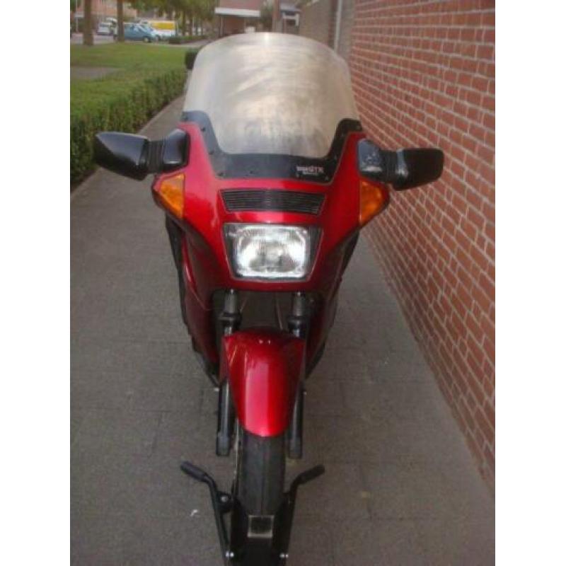 Kawasaki GTR 1000, bj. 2003, rood, 79.829 km. GTR spec. Oss