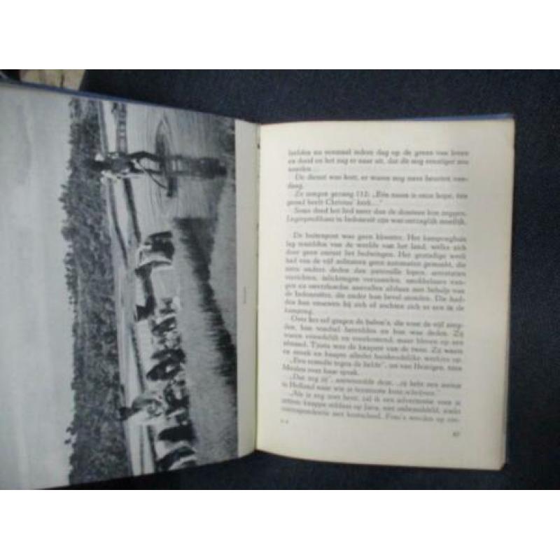 Op wacht in de dessa, ac de gooyer linnen 206 pagina s met f