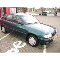 Opel Astra 1.6 I 16V 1997 Blauw apk tot 18-02-2021!!!!!!!!!!