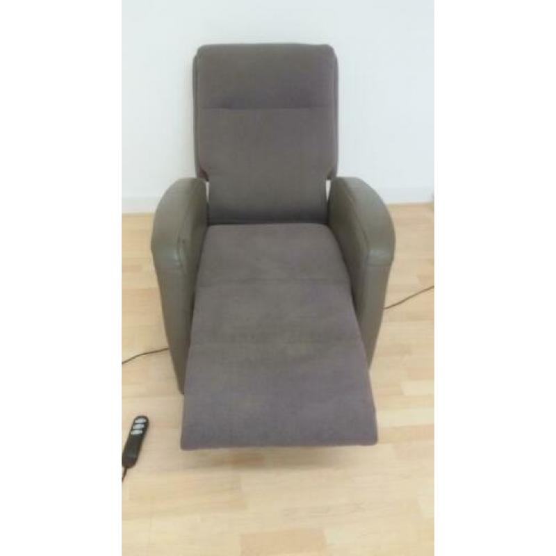 Relaxfauteuil (volledig elektrisch verstelbaar)