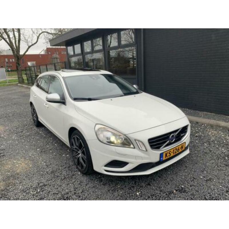 Volvo v60 r-design 1.6 d2 140 pk