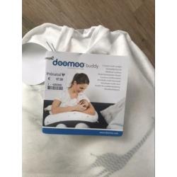 Doomoo buddy Voedingskussen giraf - nieuw