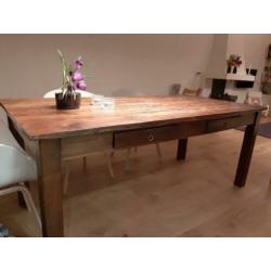 Mooie eettafel te koop