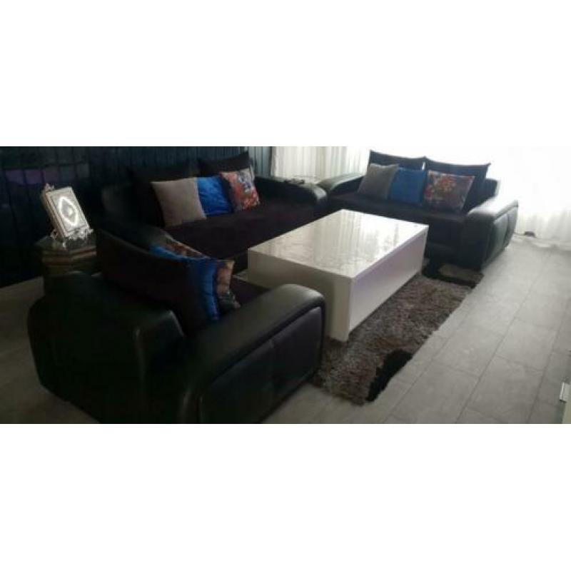 Bank zwart Half leer/half fluweel