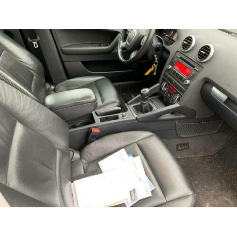 Audi A3 Sportback 1.6 TDI Ambition Pro Line Business panoram
