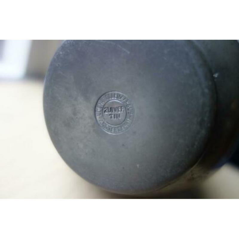Tinnen vaasje. 15 cm. Loch Tollenaar & Co. Tin