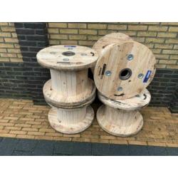 Leuke houten haspels crea / bea of decoratie in huis en tuin
