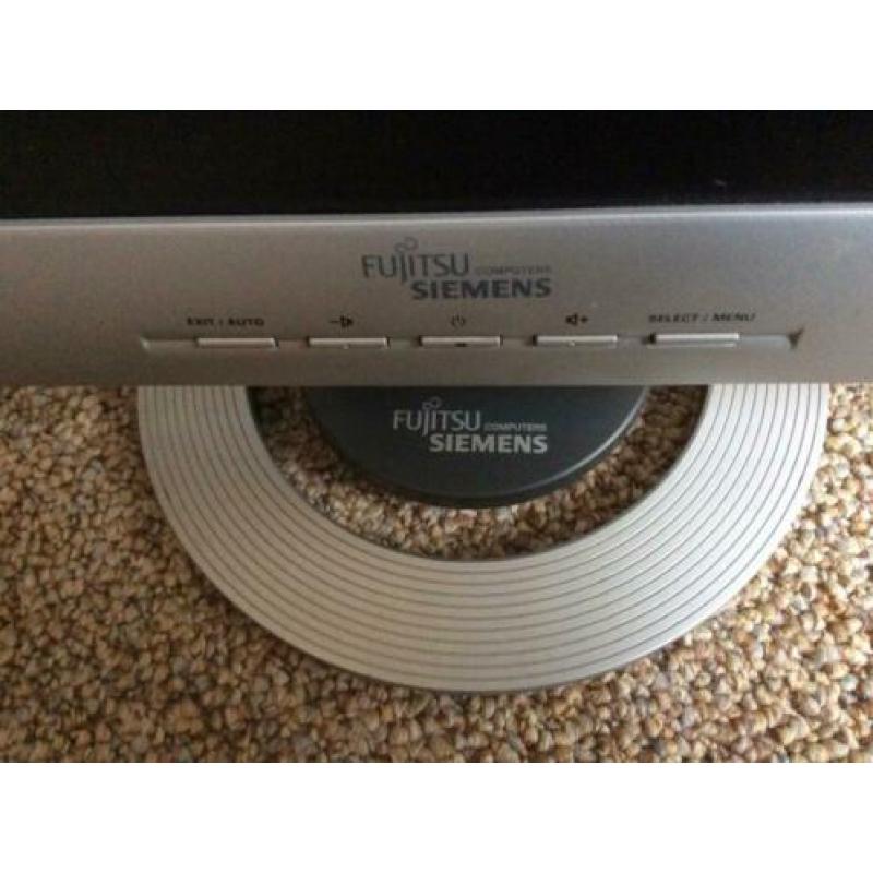 FUJITSU SIEMENS ComputerScherm 19 inch