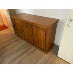 Eiken Dressoir + eiken tafel + 4 stoelen