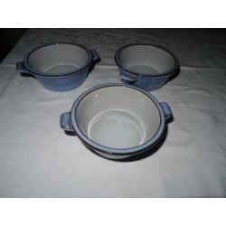 Volendams aardewerk, 3 soepkommen, blauw