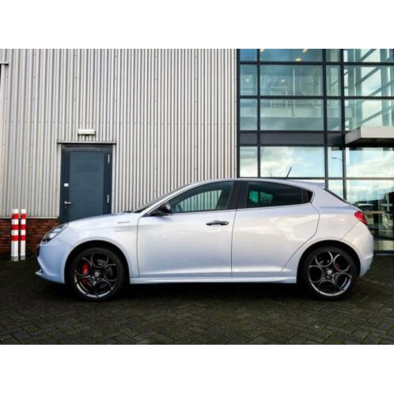 Alfa Romeo Giulietta 2.0 JTDm Exclusive QV Line (bj 2015)