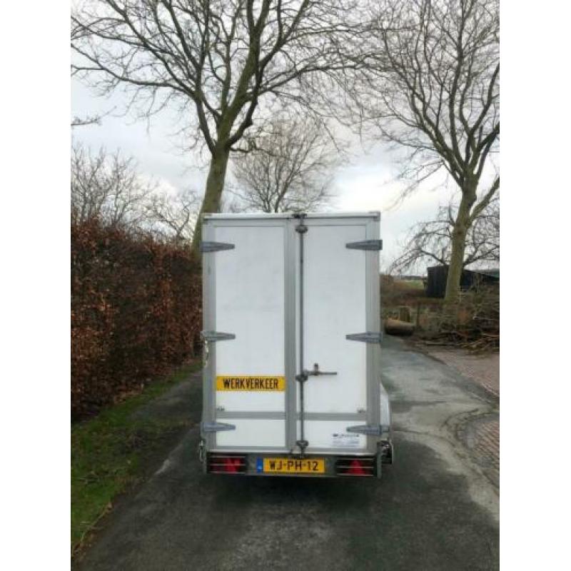 Gesloten aanhanger