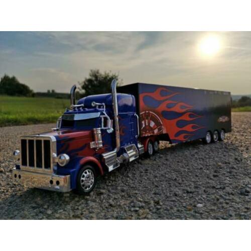 R/C USA-Truck FREIGHTLINER. PETERBILT-TRUCKS 359-serie LED
