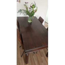 Massief donkere houten koloniale eettafel (zespersoons)