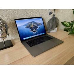 Macbook Pro 15" TouchBar 2017 2.7 I7 16GB+512GB SpaceGray