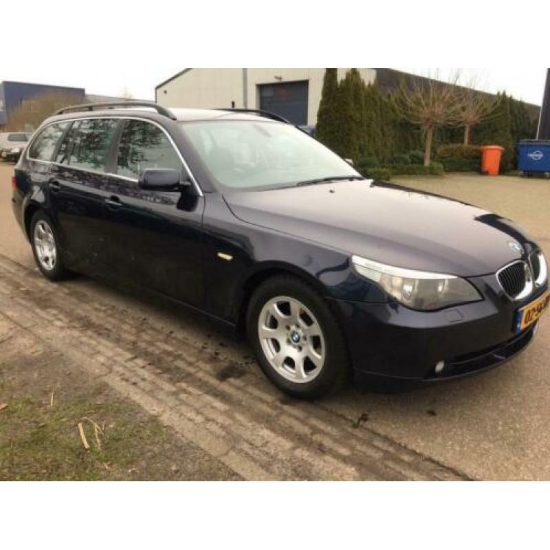 BMW 5-serie Touring 525d Business