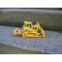 NZG Caterpillar D8N bulldozer met ripper.