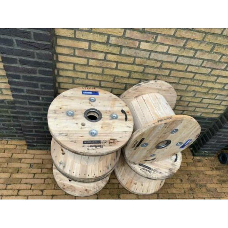 Leuke houten haspels crea / bea of decoratie in huis en tuin