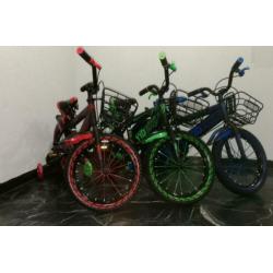 *WINTER AANBIEDING*Jongensfiets 16 INCH€69,99 20 Inch €99,99