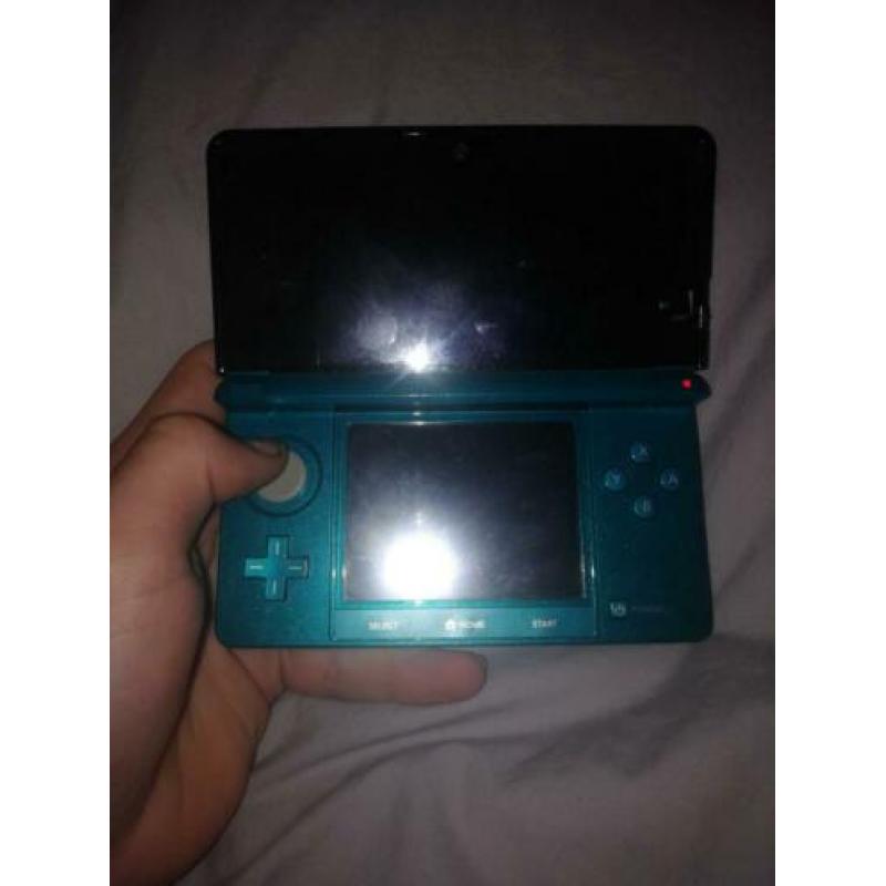 Nintendo 3ds met enkele spellen