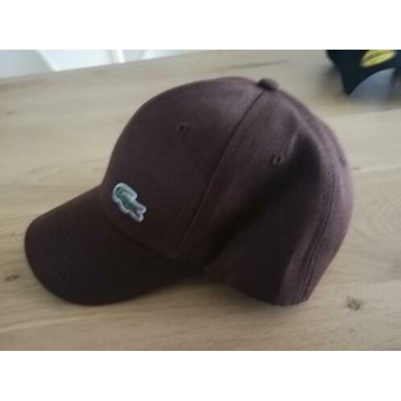 lacoste pet bruin nieuw