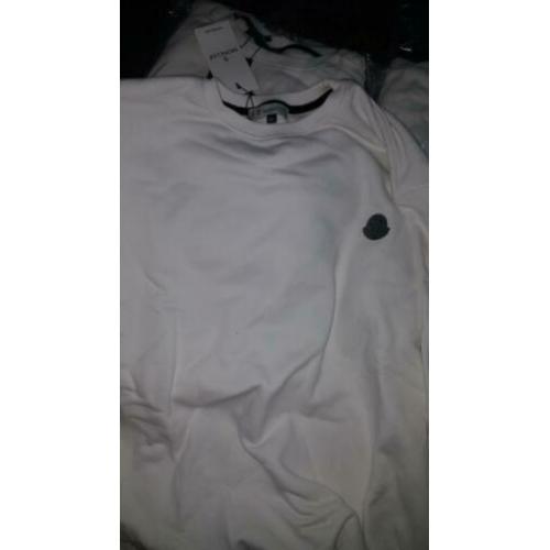 moncler dsquared fendi calvin klein versace balmain gucci